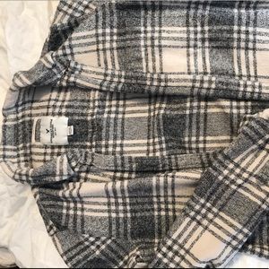 Off-white and Grey AEO Flannel